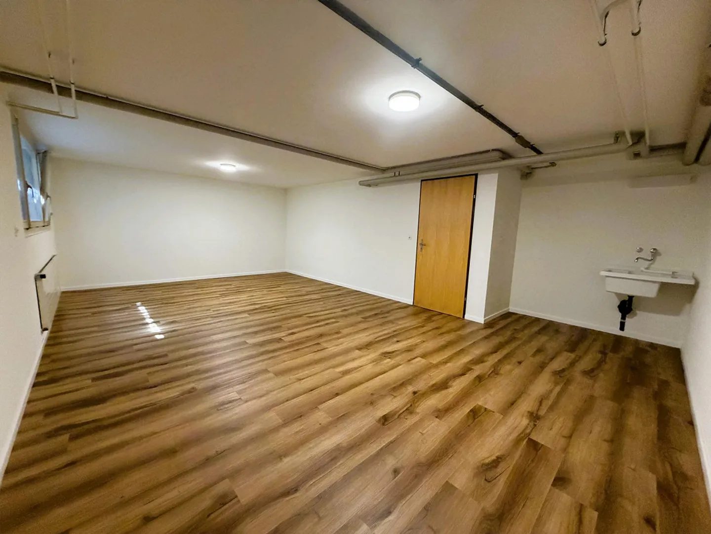 Salle de loisirs à louer – 33 m² dans un emplacement central à Bâle - Photo 1 sur 5