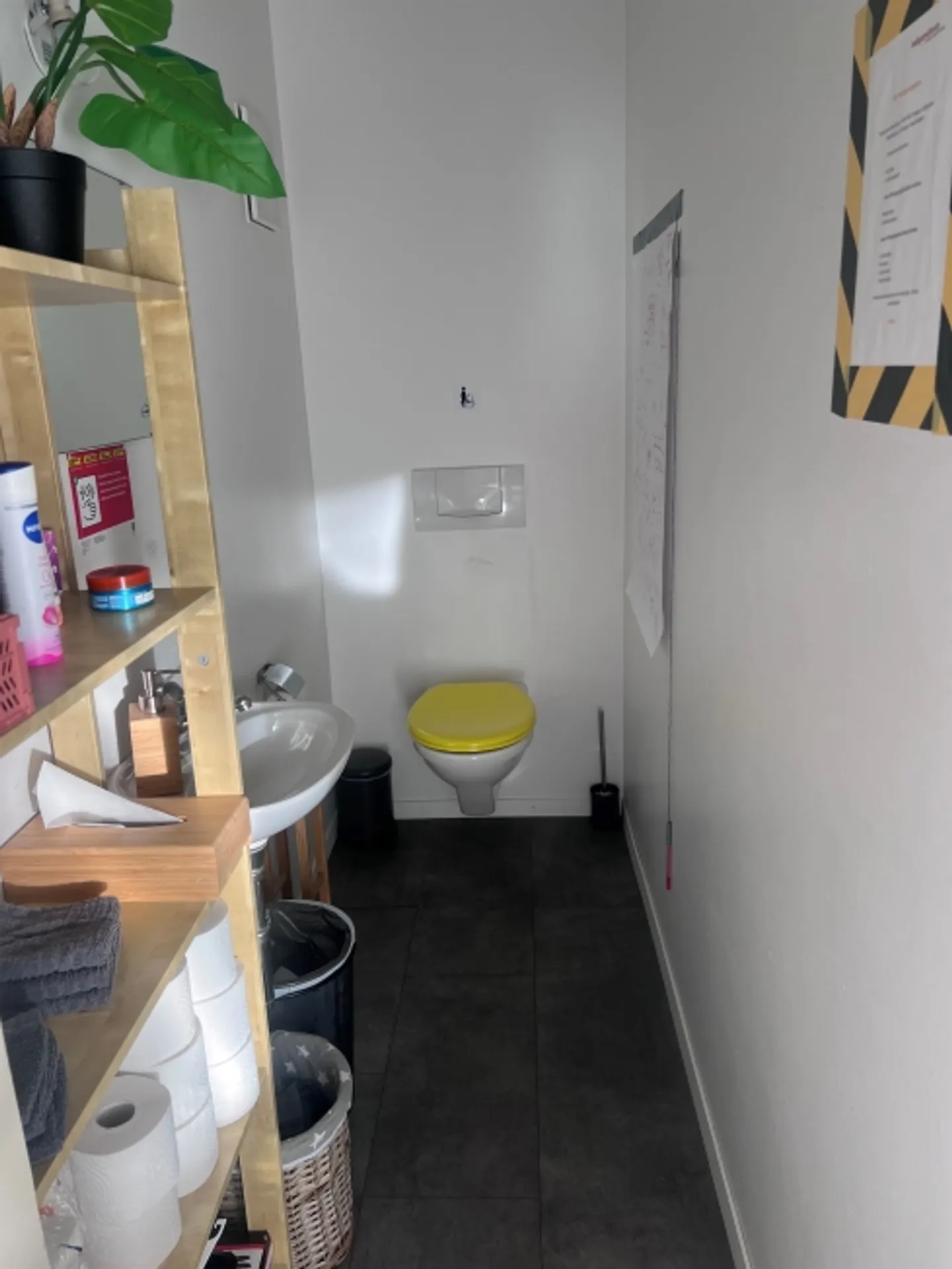 Votre magasin dans un emplacement central directement à la gare ouest d'Interlaken - Photo 7 sur 7