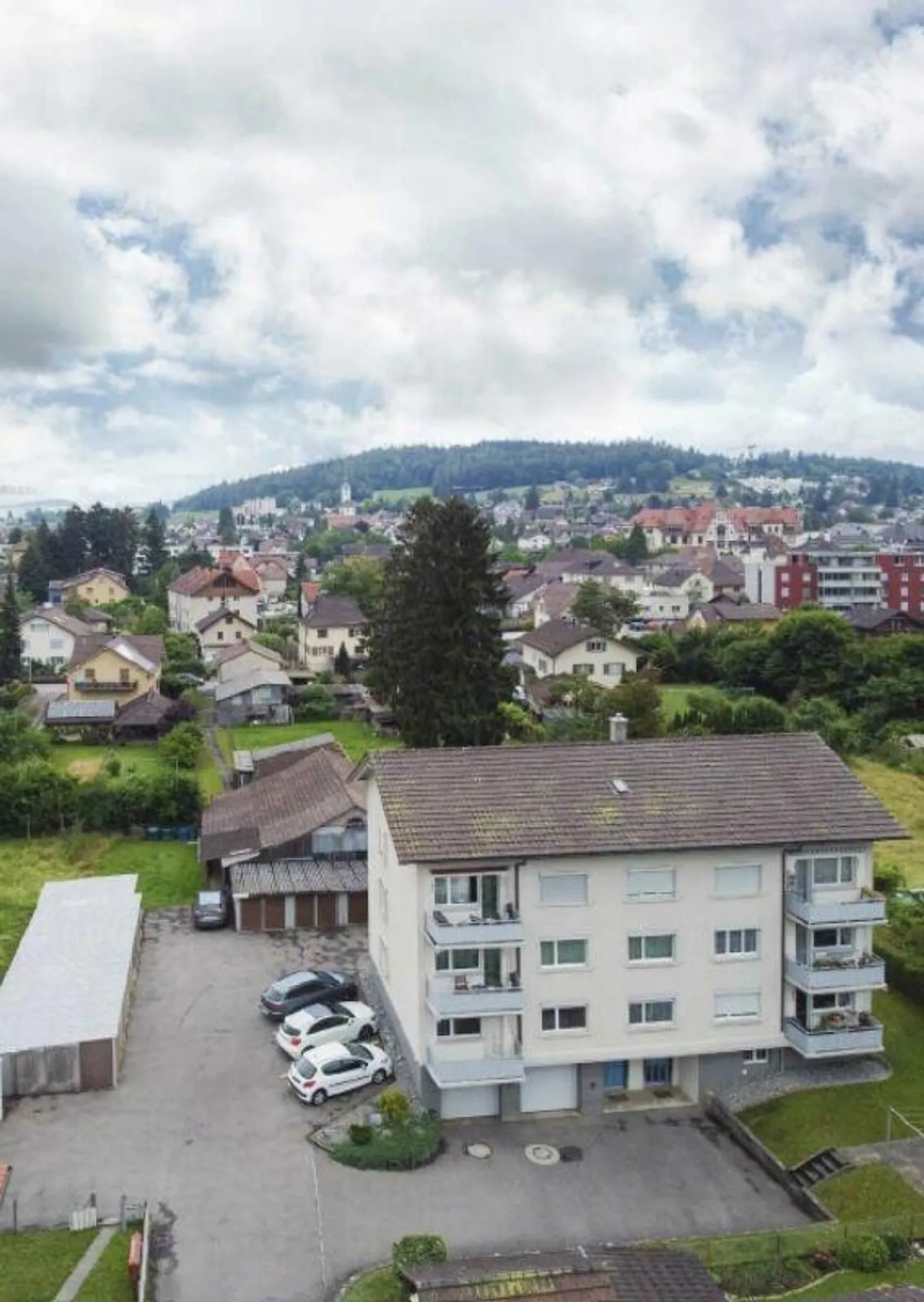 Casa plurifamiliare a Reinach AG - Foto 2 di 14