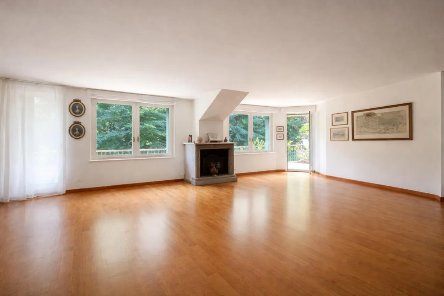 Prestigeträchtige Wohnung im Grünen - Foto 1 von 10