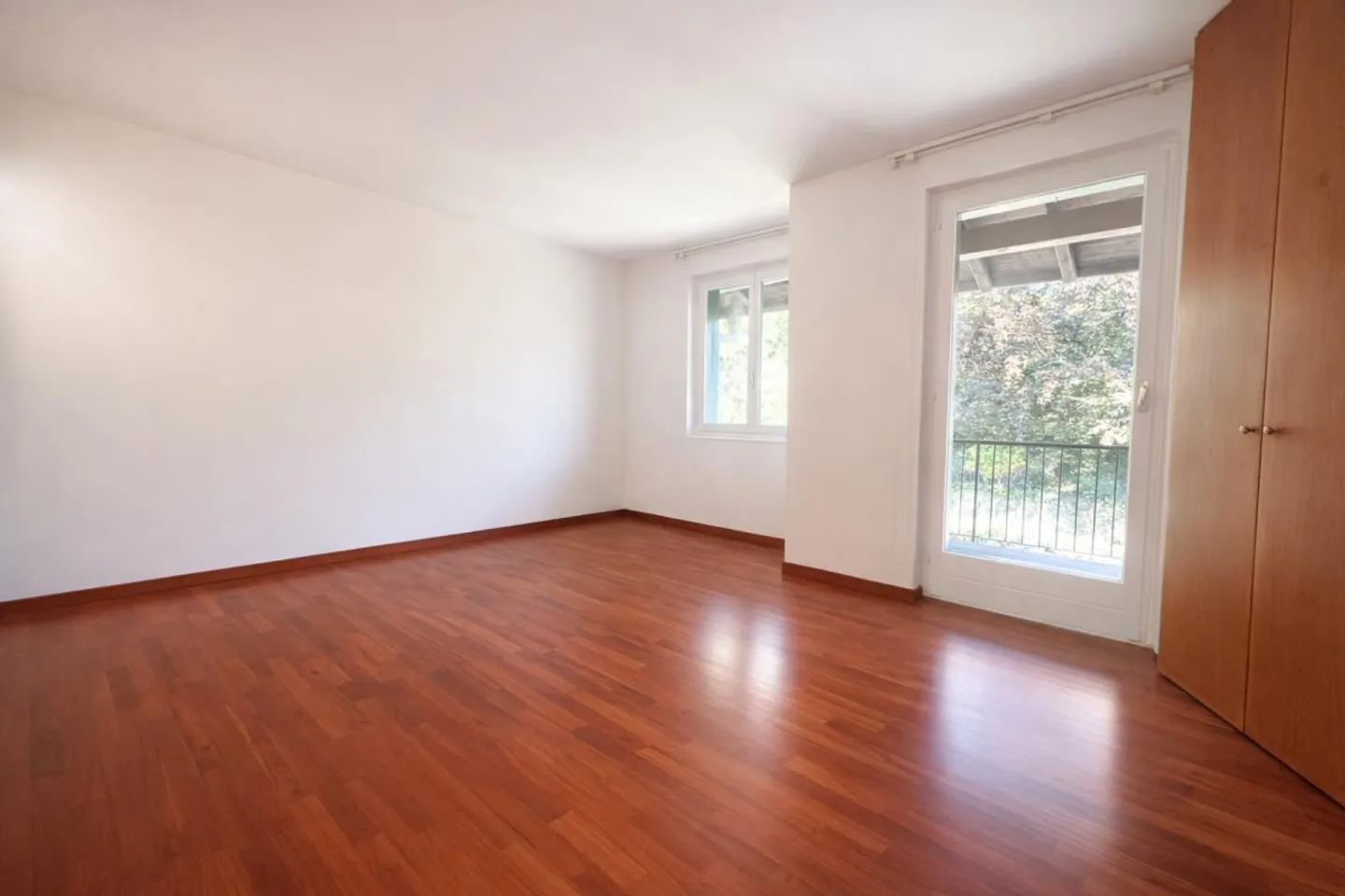 Prestigeträchtige Wohnung im Grünen - Foto 5 von 10