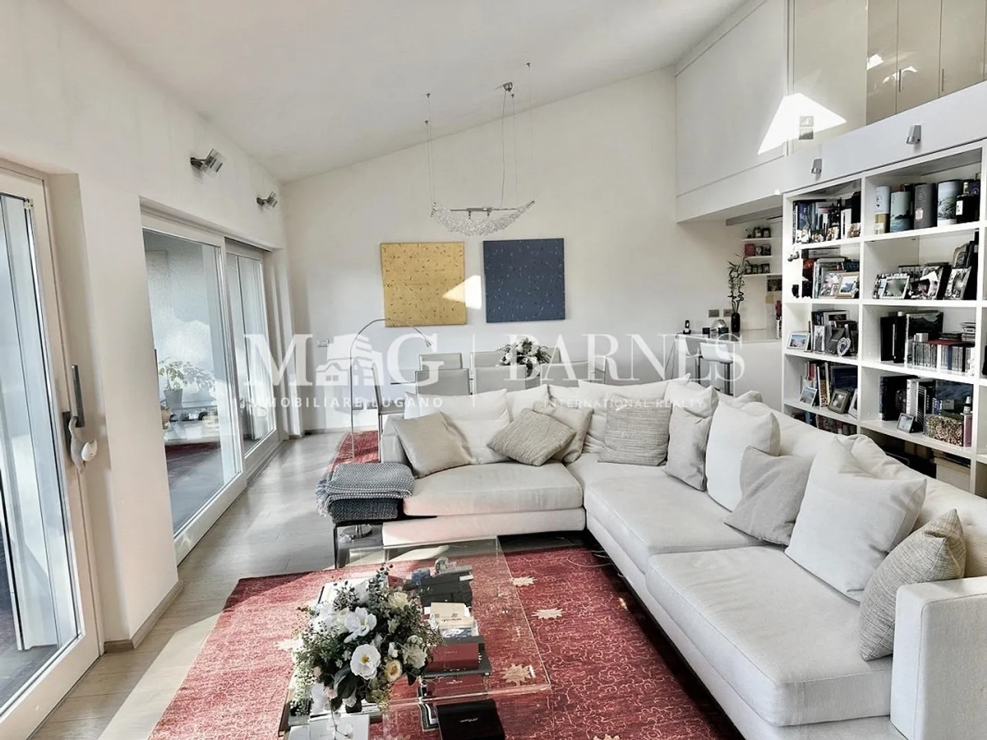 Morcote: Dachgeschoss-Penthouse 2.5 Zimmer mit Blick auf den Luganersee - Foto 4 von 13