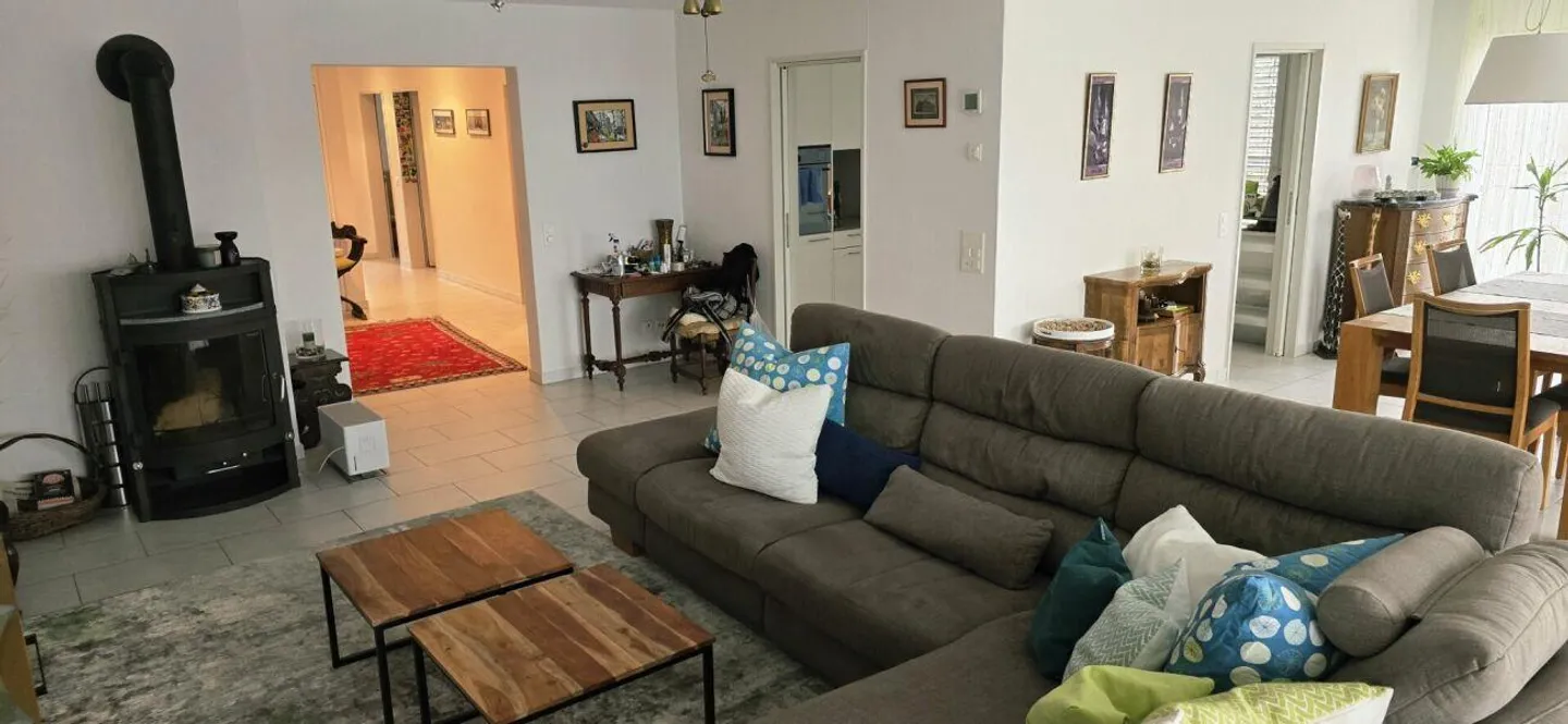 Arrive instead of setting up - Furnished 4.5 room apartment with character - Photo 5 of 16