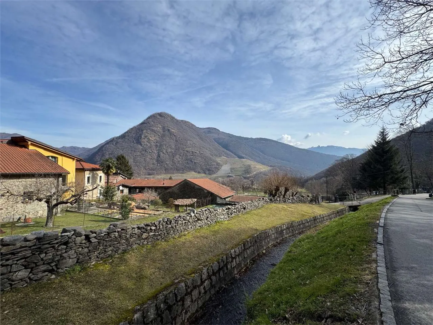 Nuovo appartamento di 2,5 stanze - Foto 1 di 3