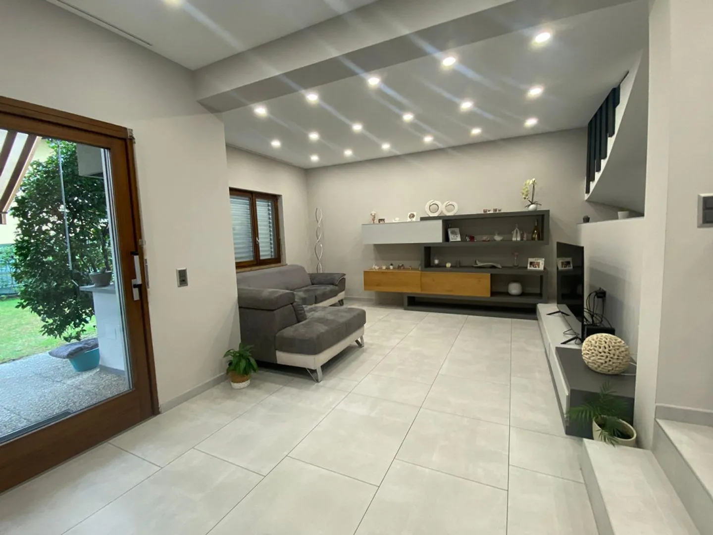 Casa singola in affitto - Foto 4 di 21