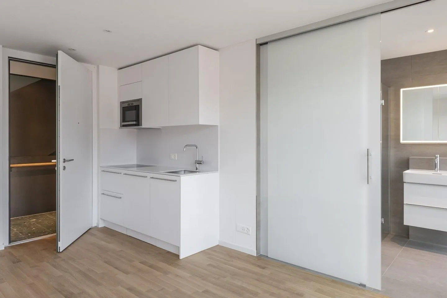 Modernes Studio in bester Lage - Foto 3 von 8