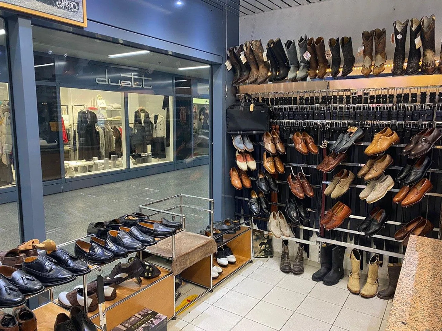 Nachfolger für Schuh- & Schlüsseldienst in Toplage (Zug, CH) gesucht - Foto 4 von 5