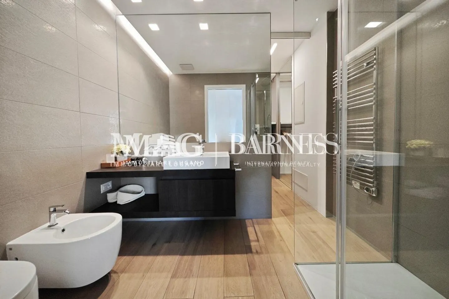 Lugano Centre près du LAC : Appartement 2,5 pièces avec vue sur le lac - Photo 7 sur 10