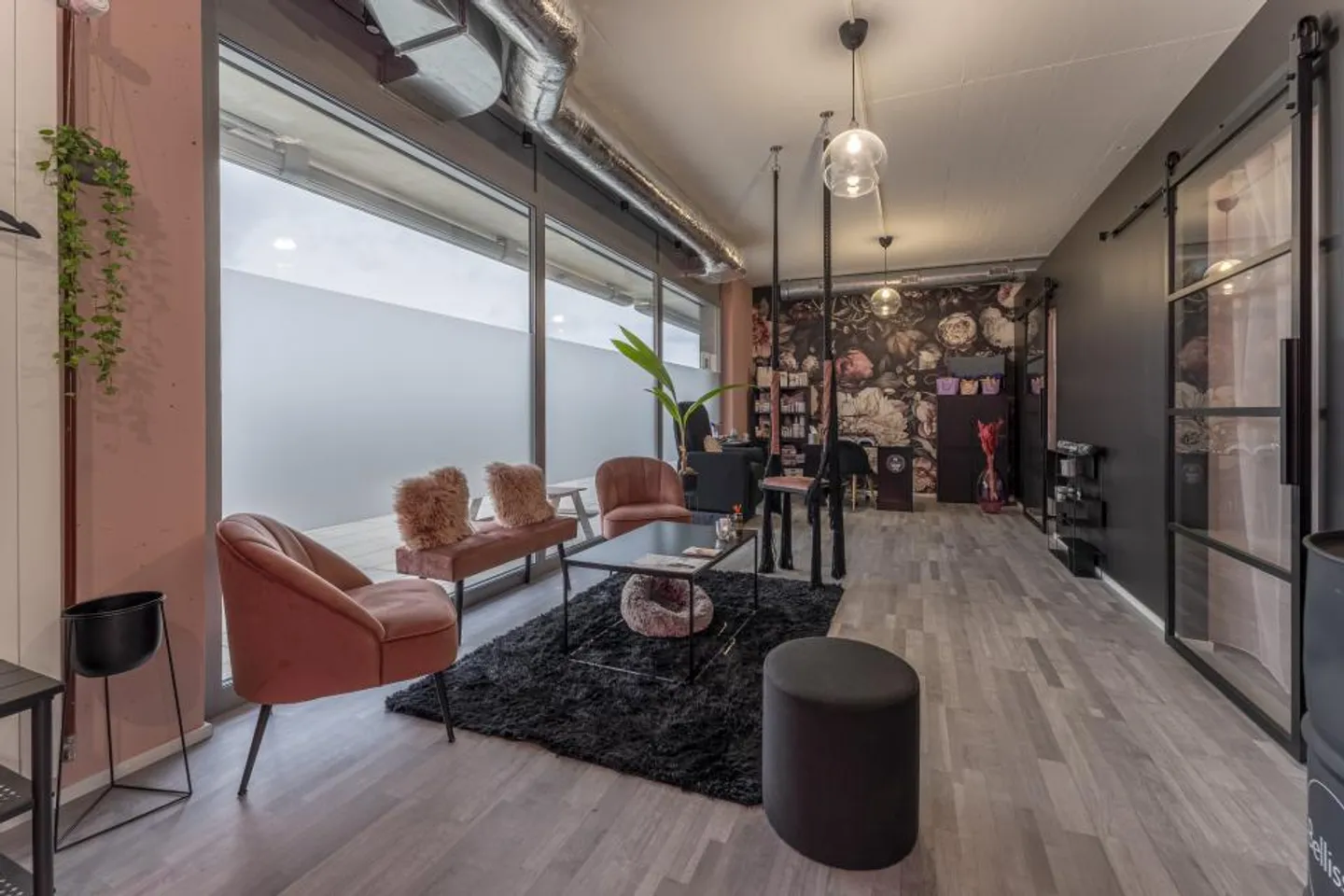 Disponibile ora e ideale per gli investitori - Foto 2 di 5