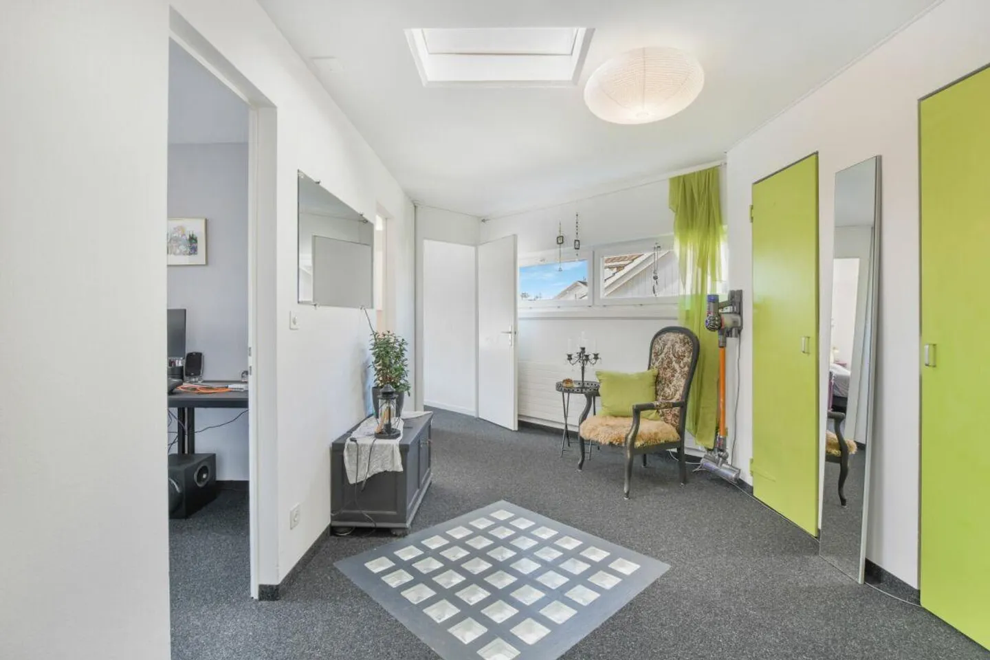 Freistehendes 5.5-Zimmer-Einfamilienhaus mit Gartenidylle und viel ... - Foto 9 von 12