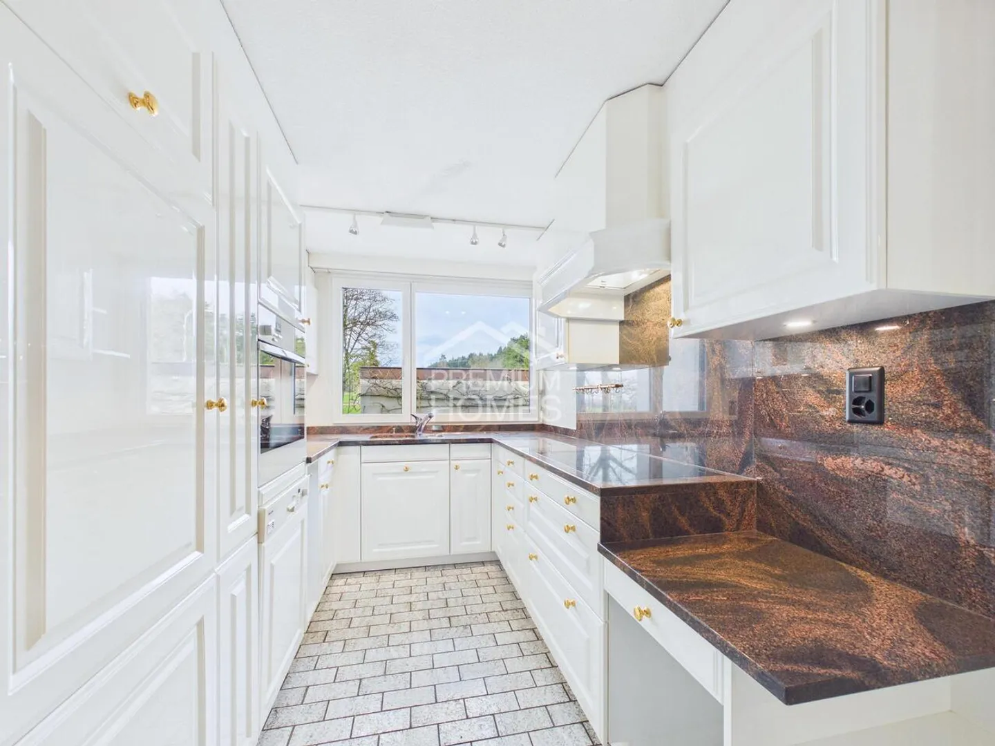 SOYEZ AU CENTRE DE L'ATTENTION - Photo 5 sur 13