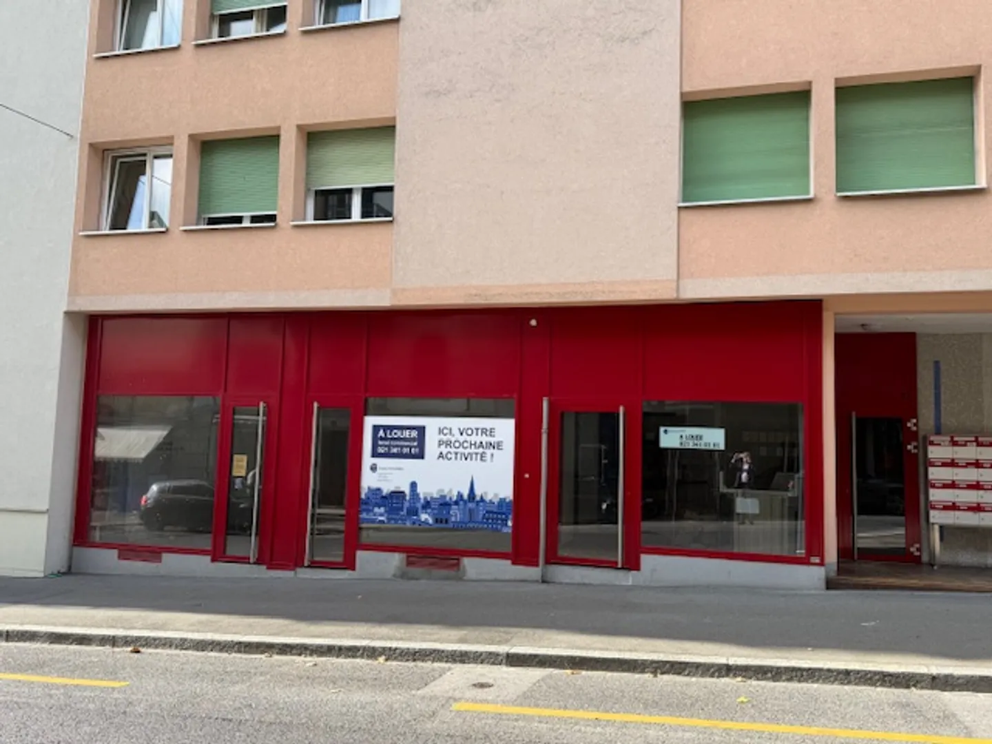 Commercio - Foto 1 di 2