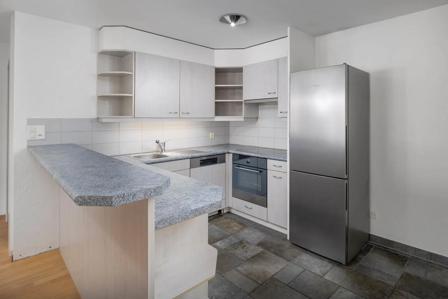 Appartement attrayant de 2,5 pièces ! - Photo 10 sur 13