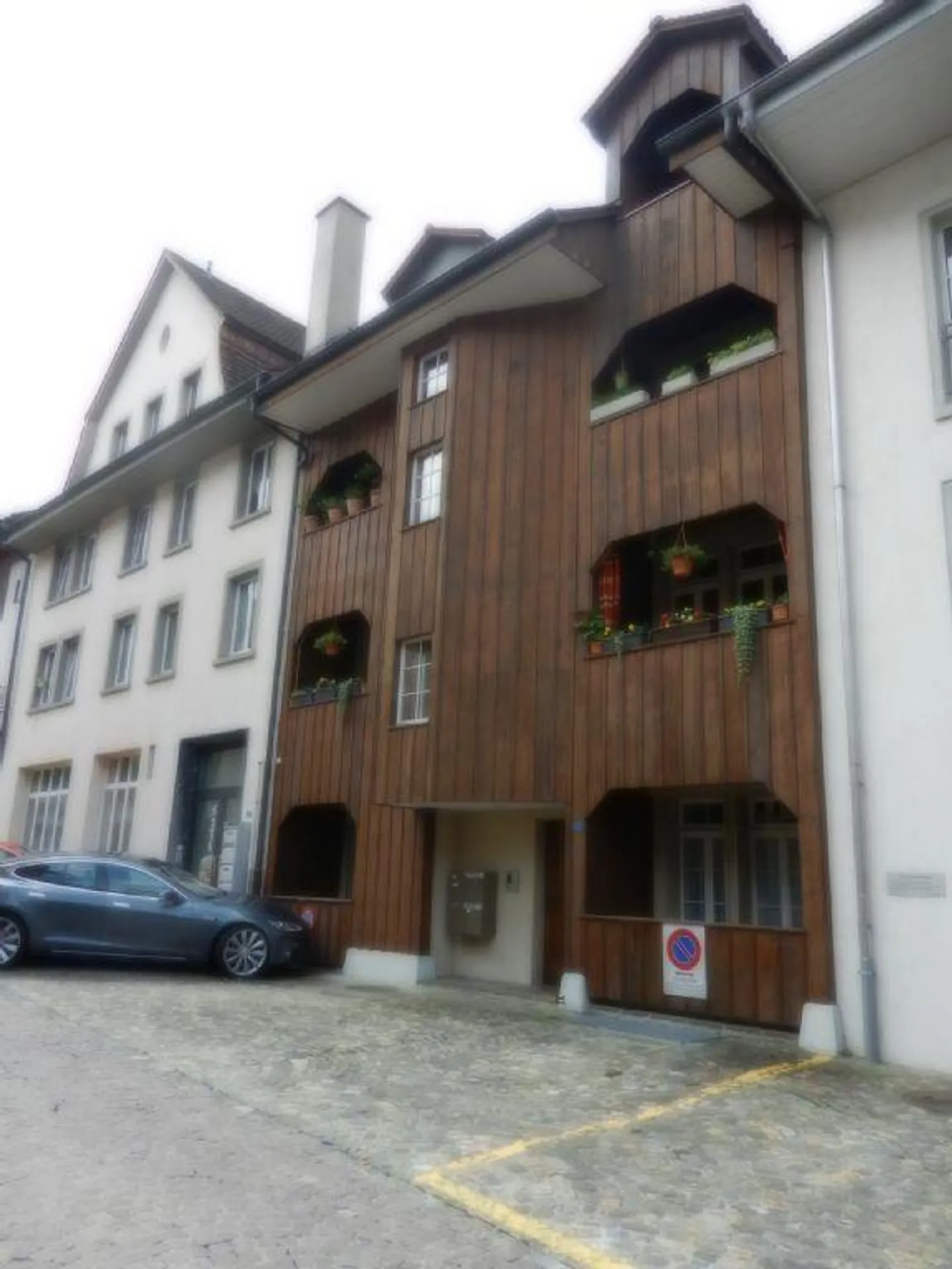 CONVIVIAL | VILLE ANCIENNE | CENTRAL - Photo 1 sur 12