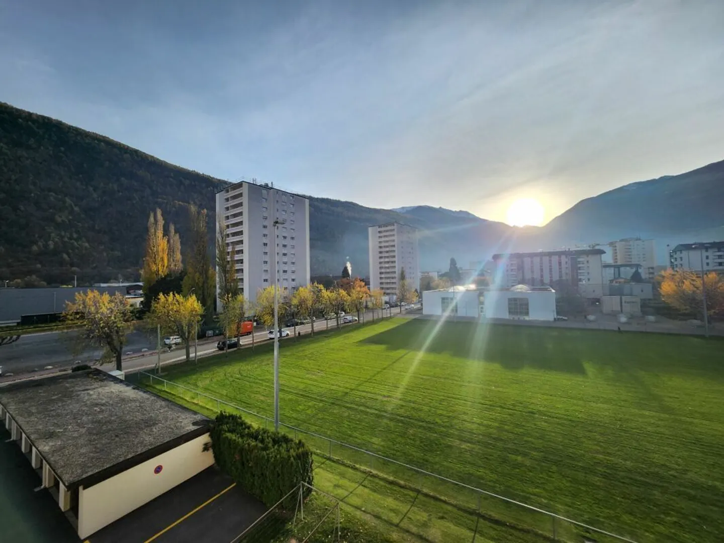 Sehr schöne 3,5 Zimmer mit freiem Blick nach Südwesten - Foto 7 von 9