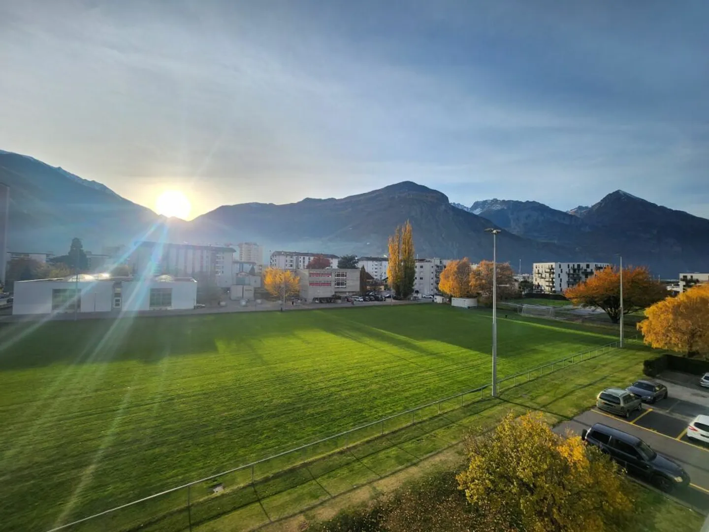 Sehr schöne 3,5 Zimmer mit freiem Blick nach Südwesten - Foto 8 von 9