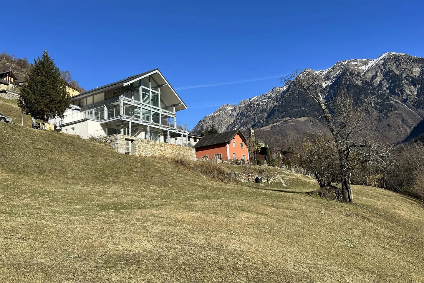 Modern Villa 6.5 with panoramic view in Ponto Valentino - Photo 9 of 12