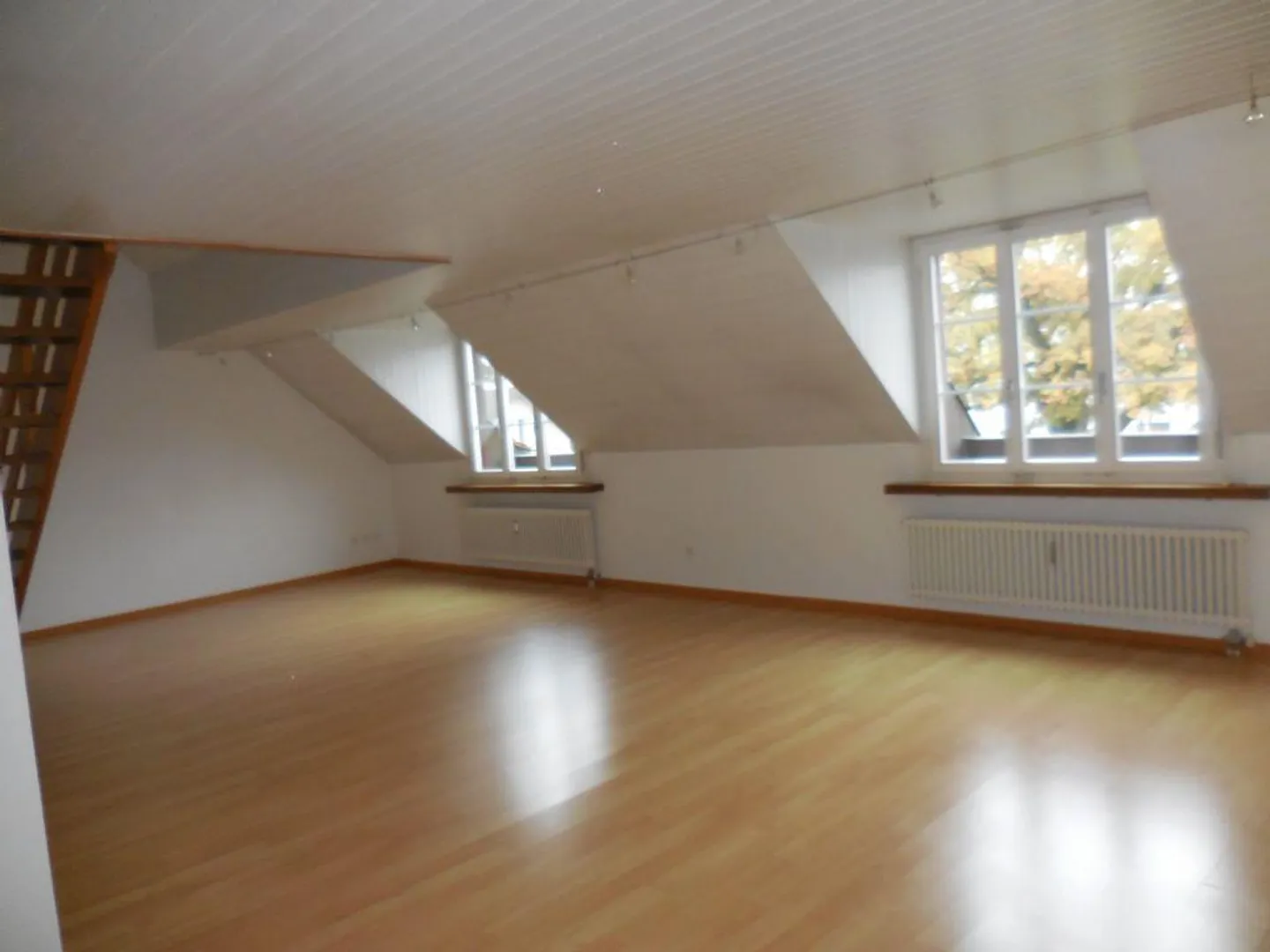 CONVIVIAL | VILLE ANCIENNE | CENTRAL - Photo 2 sur 12