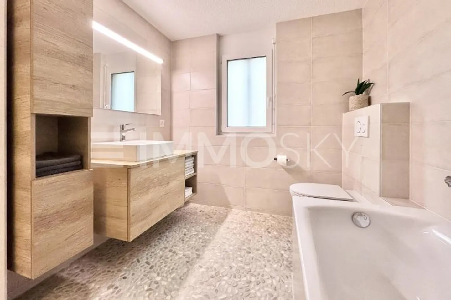 Magnifique Attique avec Vue Alpestre - Photo 6 sur 9