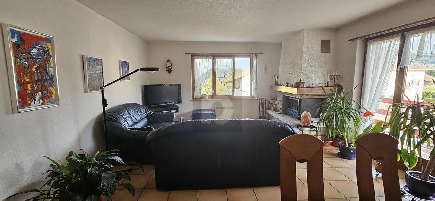 Appartamento in vendita - Foto 2 di 6