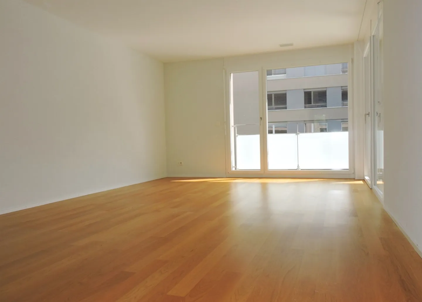 Modernes Apartment mit Loggia - Foto 4 von 8