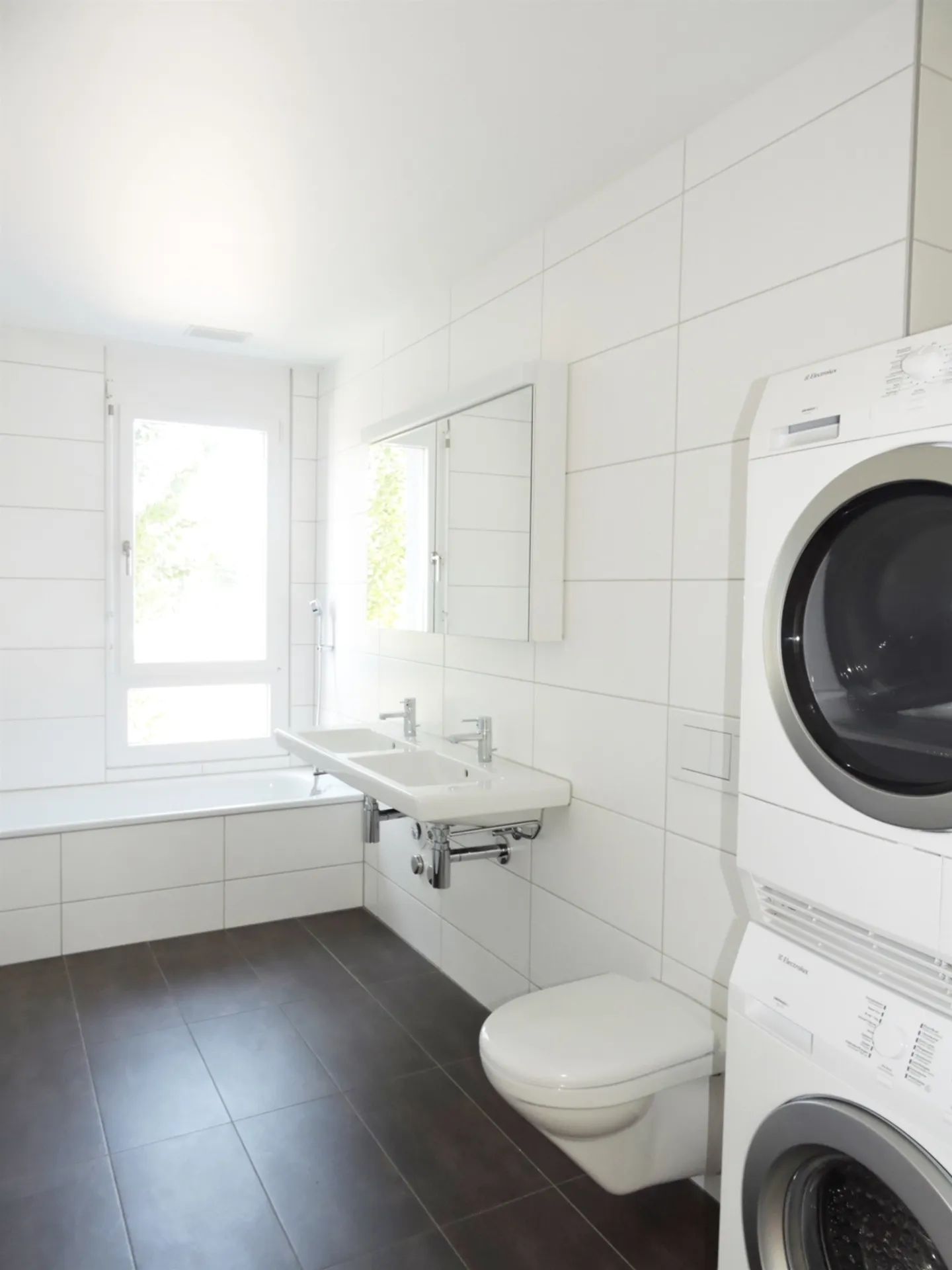 Modernes Apartment mit Loggia - Foto 7 von 8
