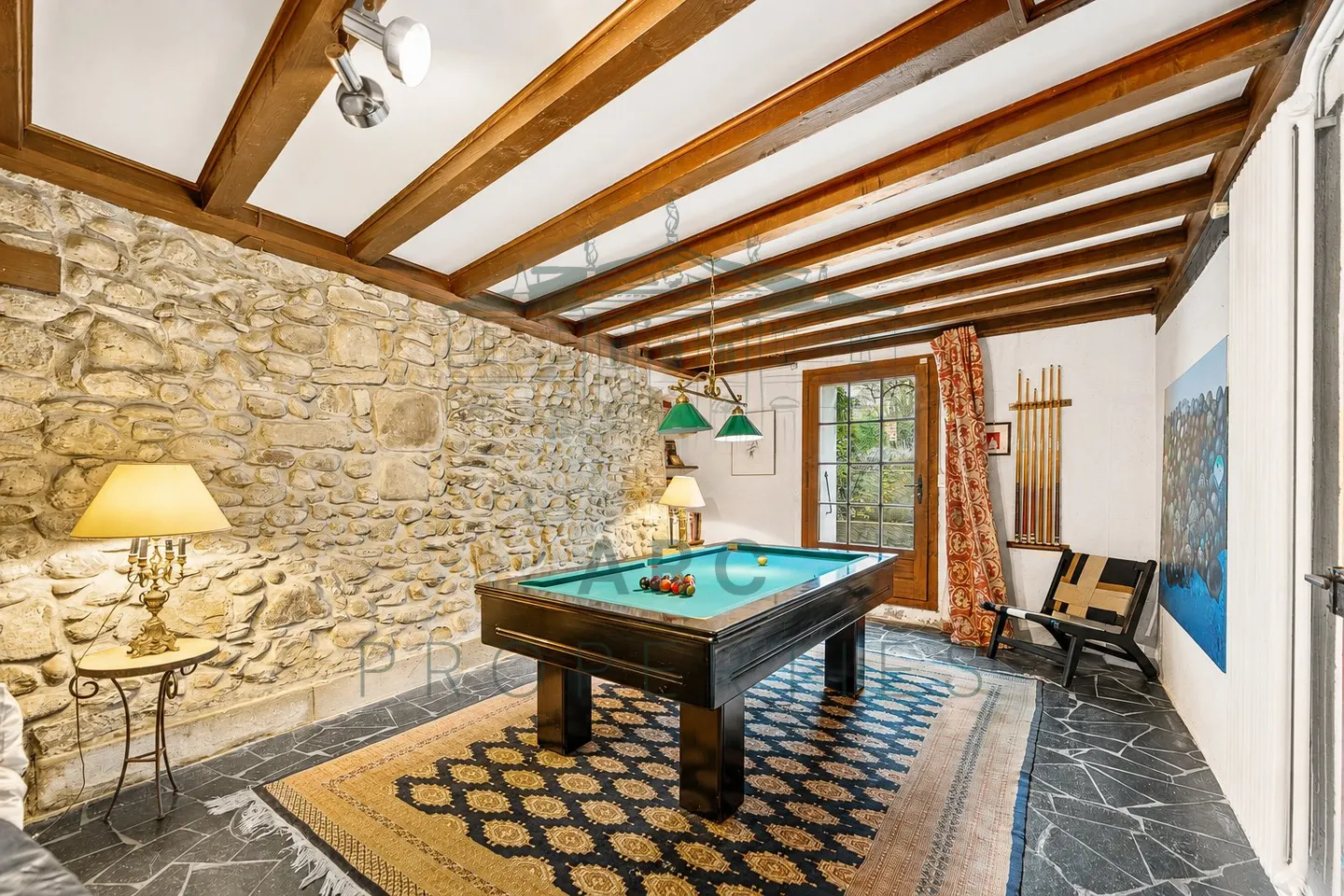 Charming 18th Century Villa - Photo 4 of 8
