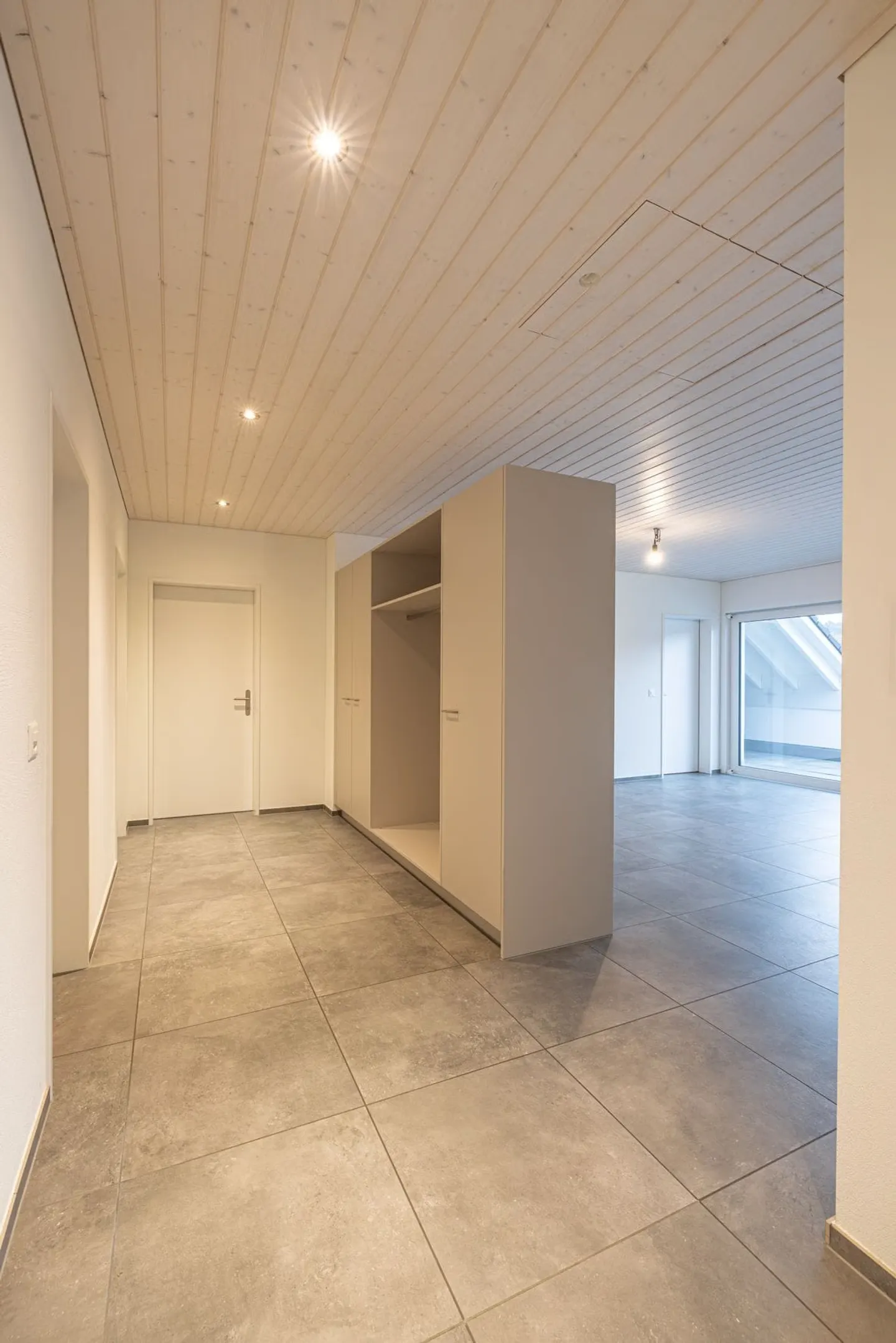 Appartement penthouse 4.5 pièces avec grand balcon, Niederwil - Photo 6 sur 13