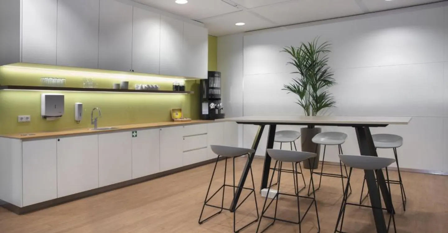 Private office for 3 at Regus Versoix Station Lakeside - Photo 7 of 8