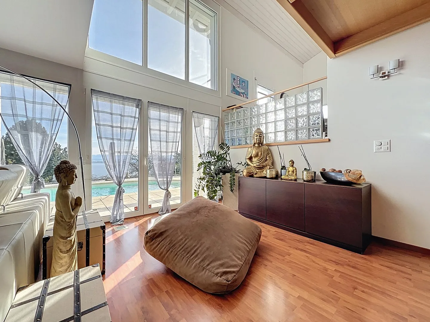 Villa with unobstructed view, spacious rooms, and quiet surroundings – Vaumarcus - Photo 4 of 14