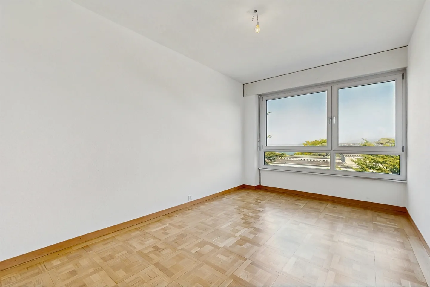 Appartement lumineux avec vue sur le lac - Photo 7 sur 11