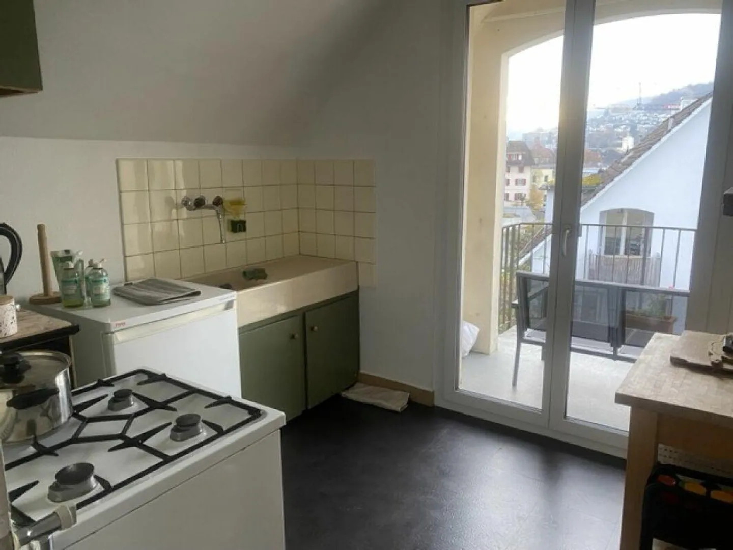 Charming 2.5-room apartment in Lucerne - Photo 2 of 6