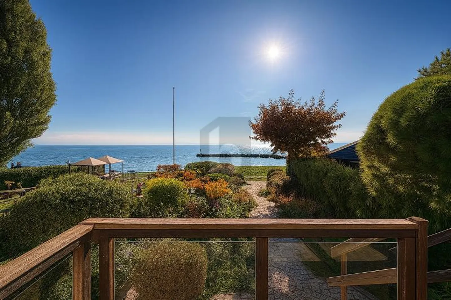 A FEW STEPS FROM THE LAKE, UNOBSTRUCTED VIEW - Photo 1 of 6