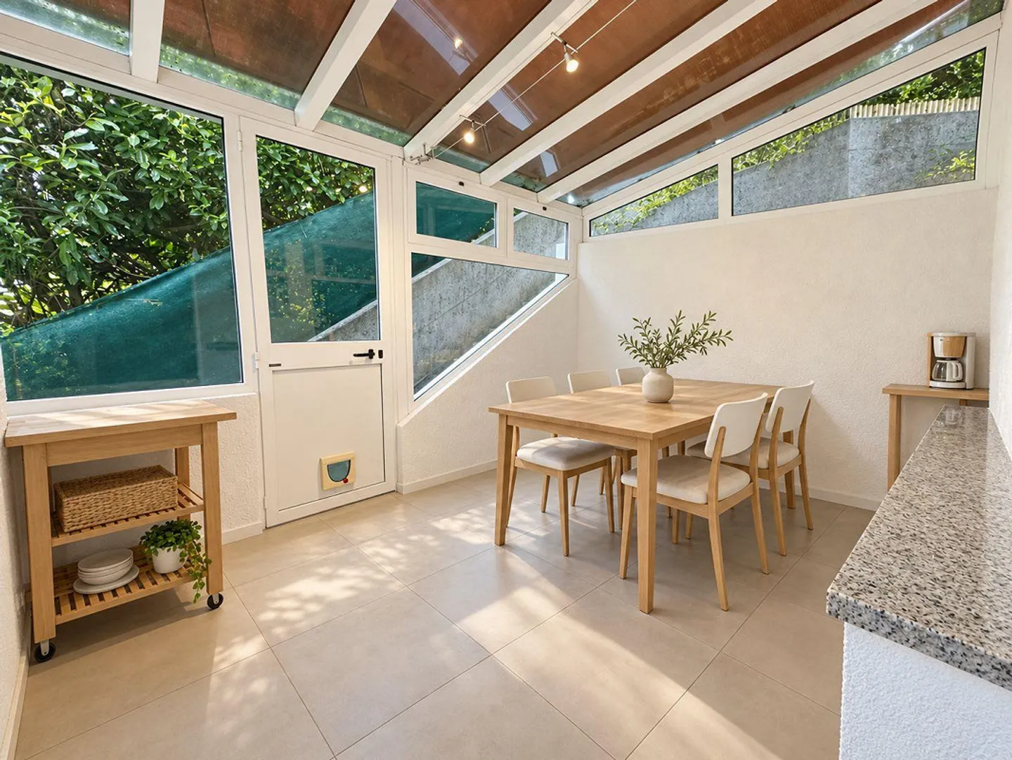 Renoviertes Reihenhaus mit Panoramaterrasse und privatem Garten am See - Foto 9 von 21