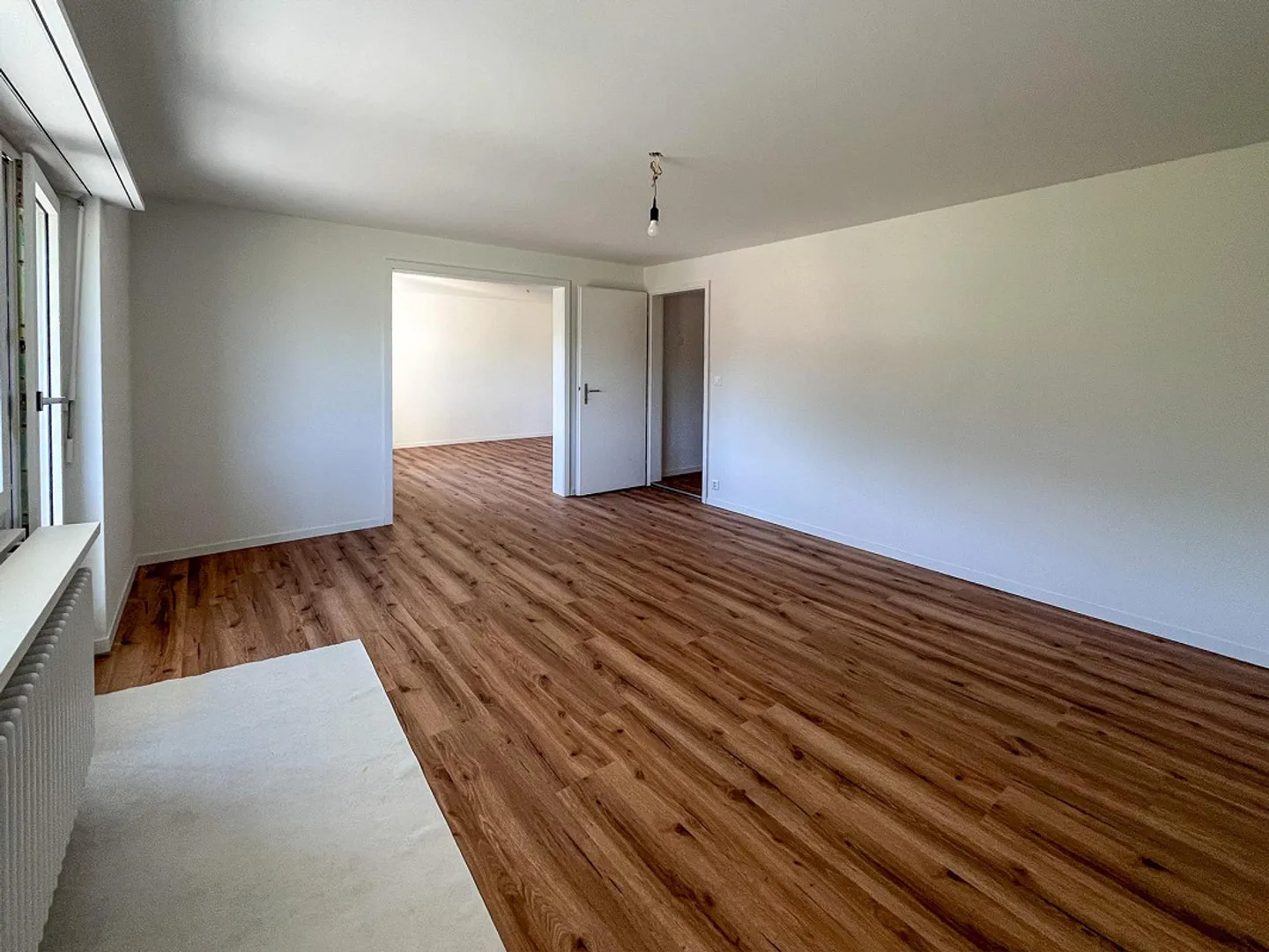 Charmante Wohnung mit Seesicht - Foto 3 von 10