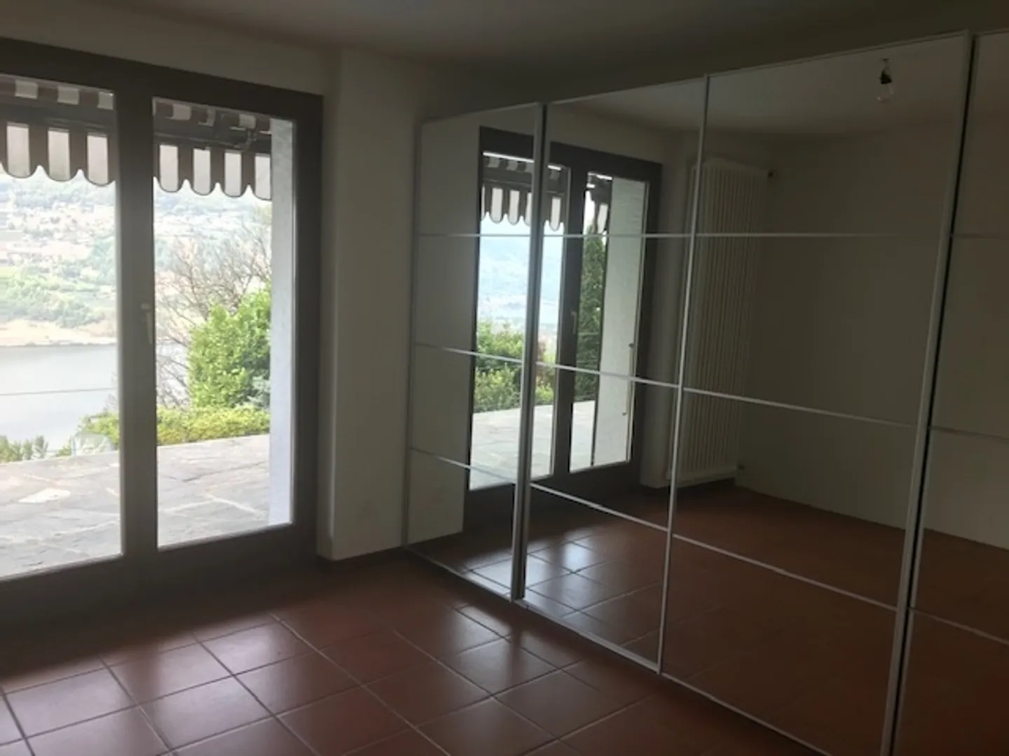 Casa singola in affitto - Foto 3 di 7
