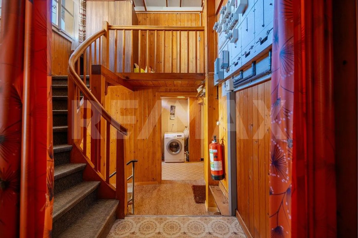 Proprietà caratteristica con due livelli abitativi, ampi terreni... - Foto 10 di 13