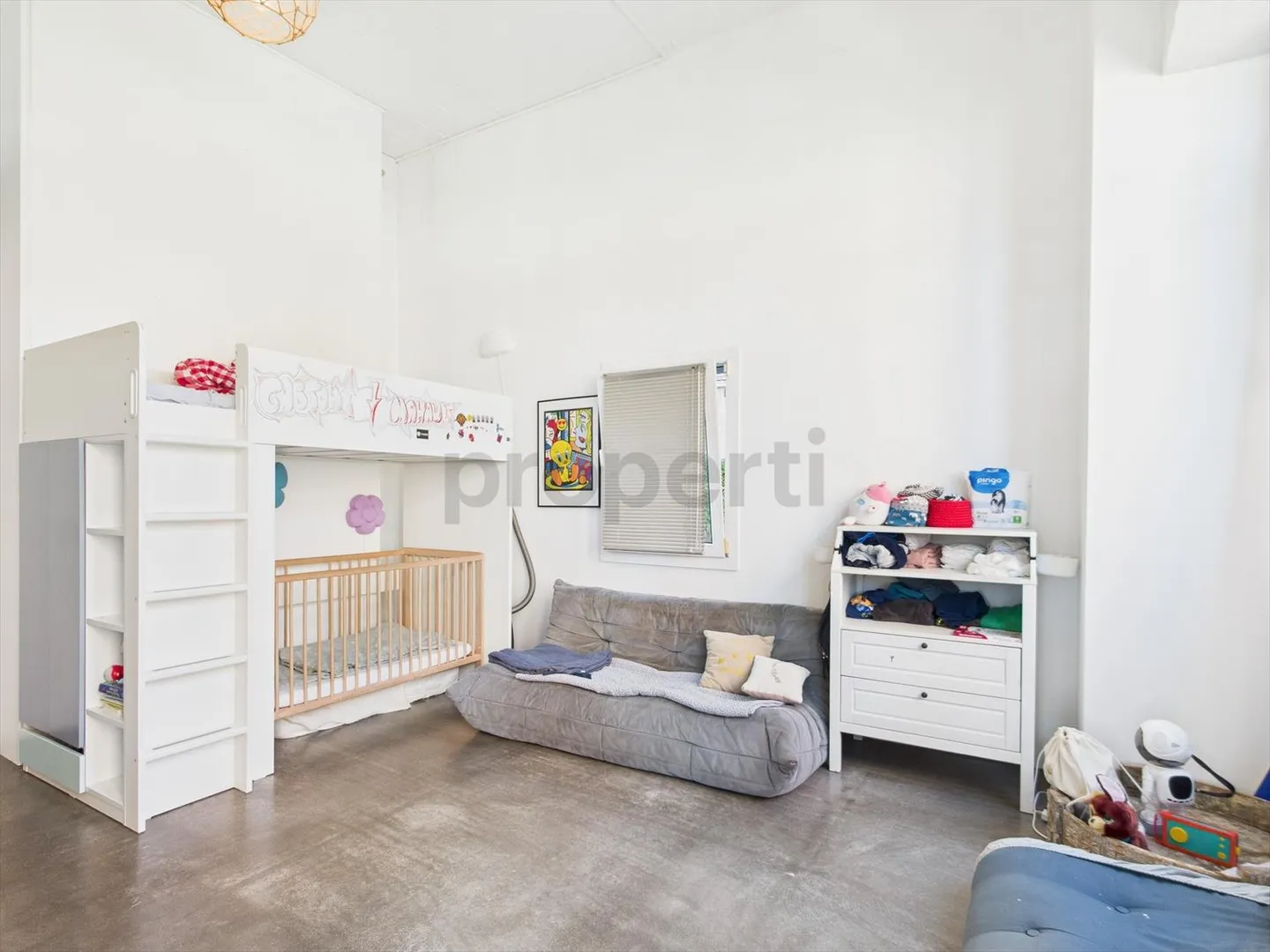 Bright and modern 2.5-room loft in the heart of Lausanne - Photo 8 of 12