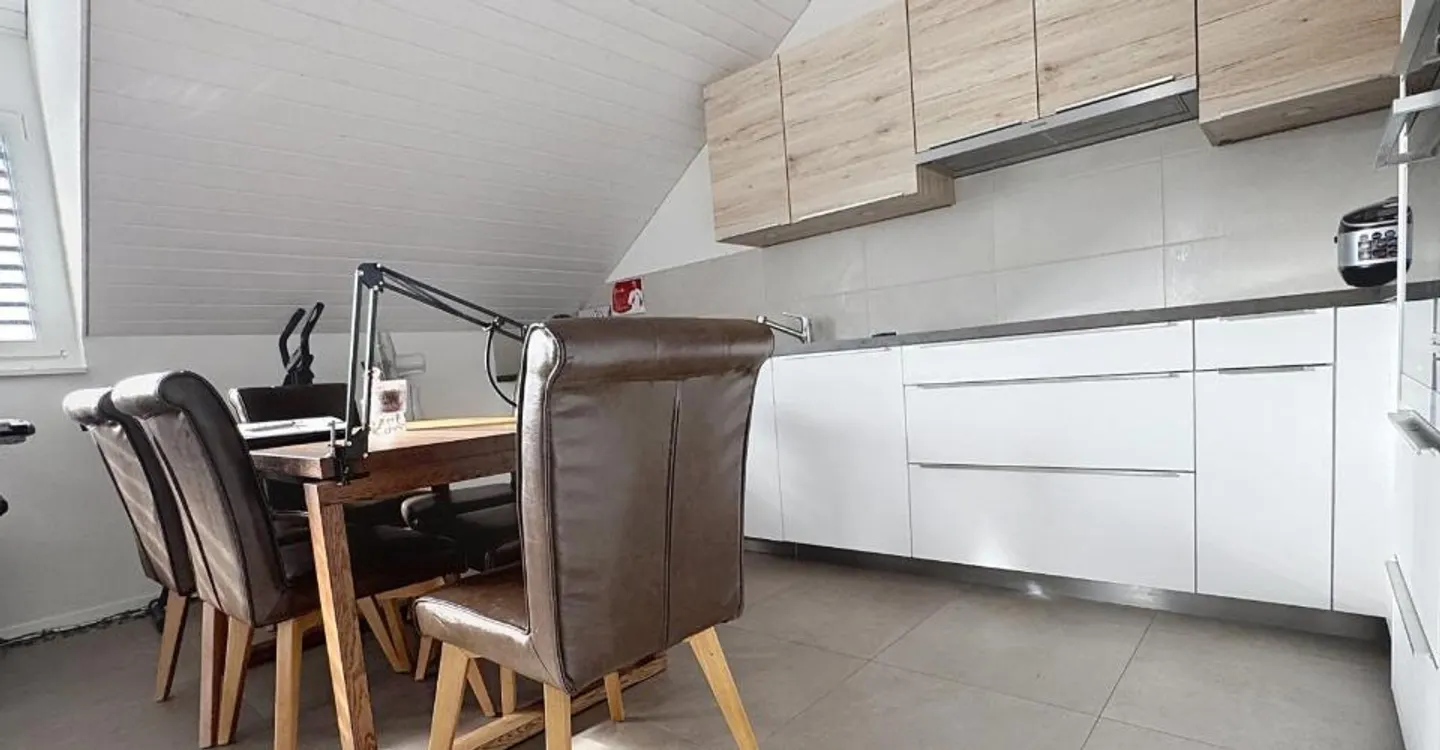 3.5 Room Apartment - Photo 2 of 7