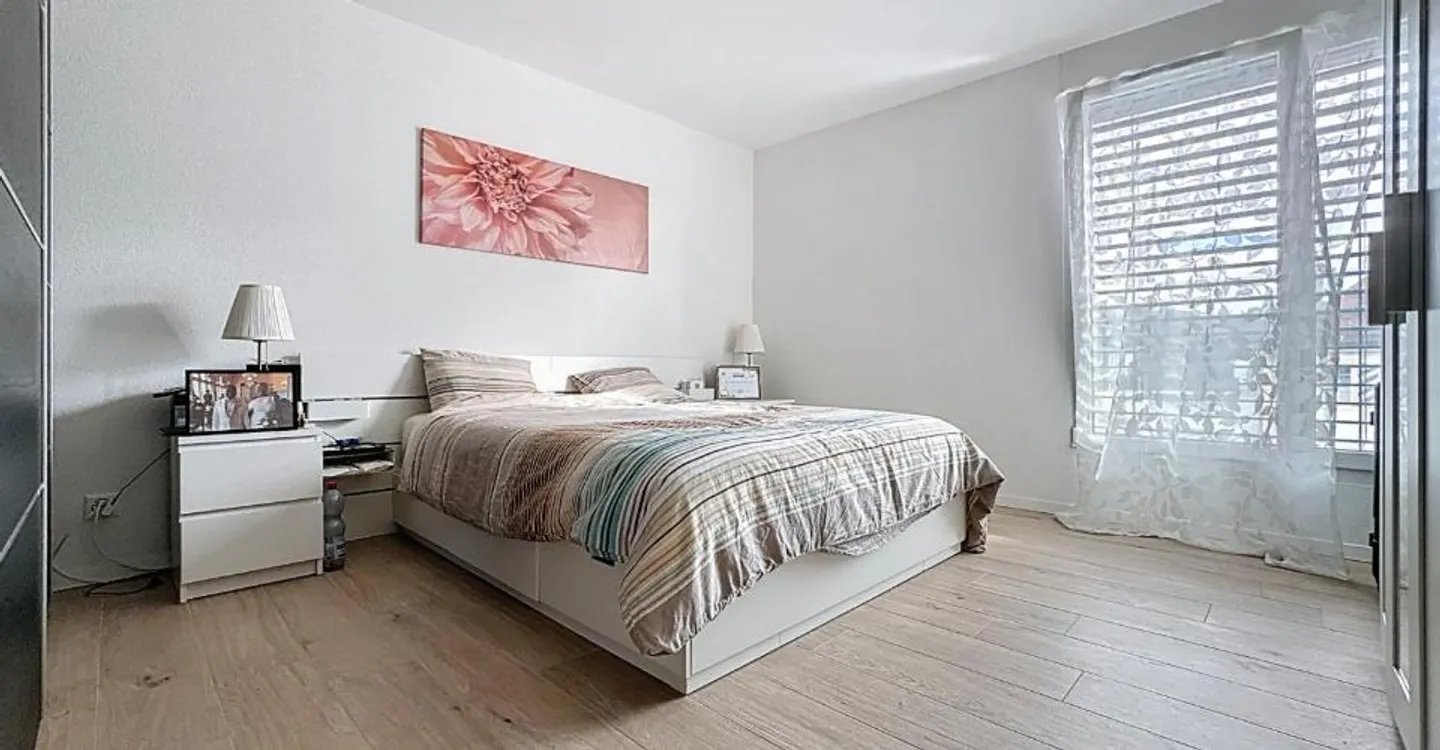 3.5 Room Apartment - Photo 3 of 7