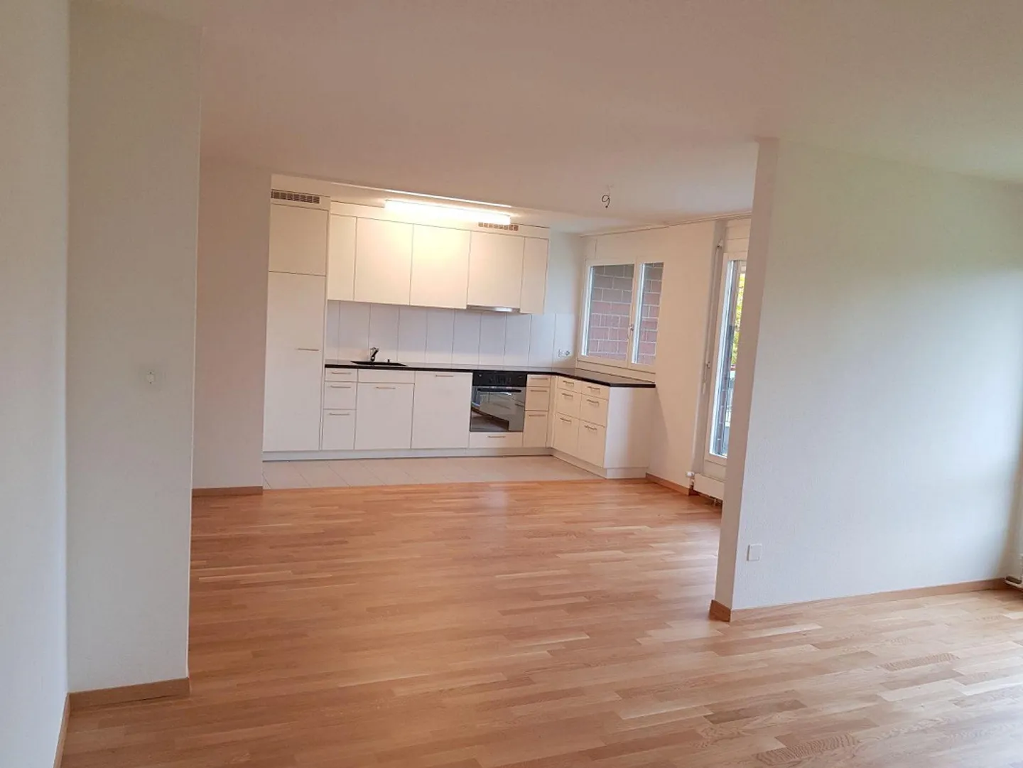 Moderne Wohnung mit Balkon - Foto 1 von 11