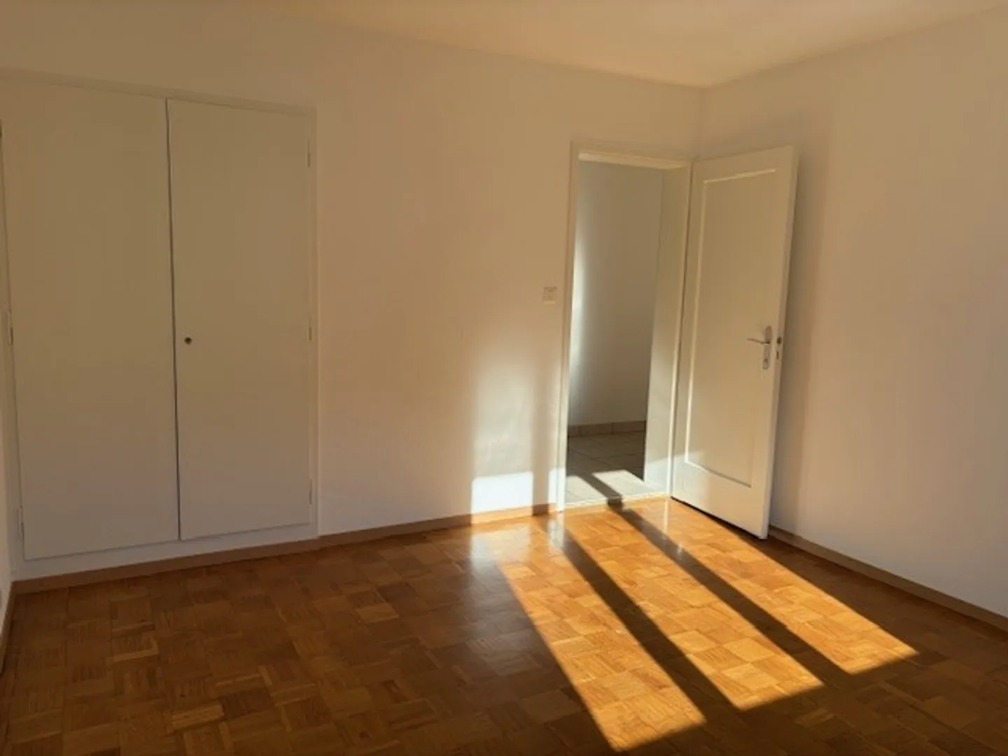 3.5 Room Apartment - Photo 6 of 10