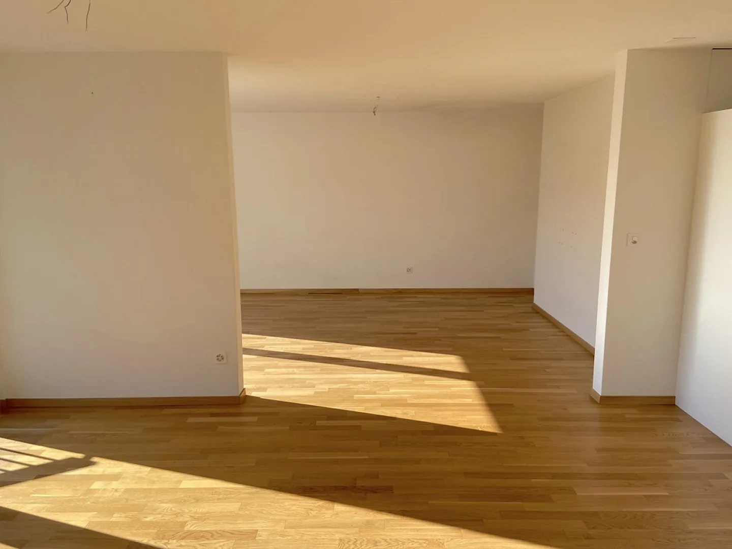 Moderne Wohnung mit Balkon - Foto 4 von 11