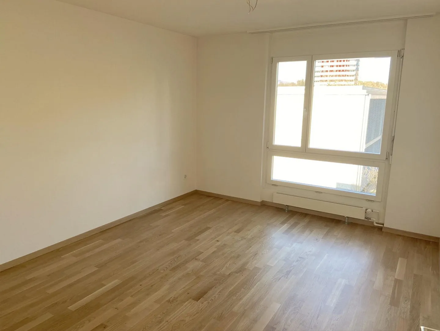 Moderne Wohnung mit Balkon - Foto 6 von 11