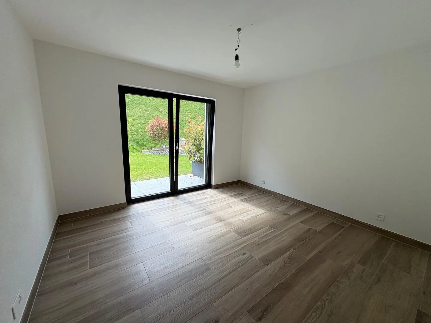 Modern Garden Apartment in Porrentruy - Photo 10 of 13