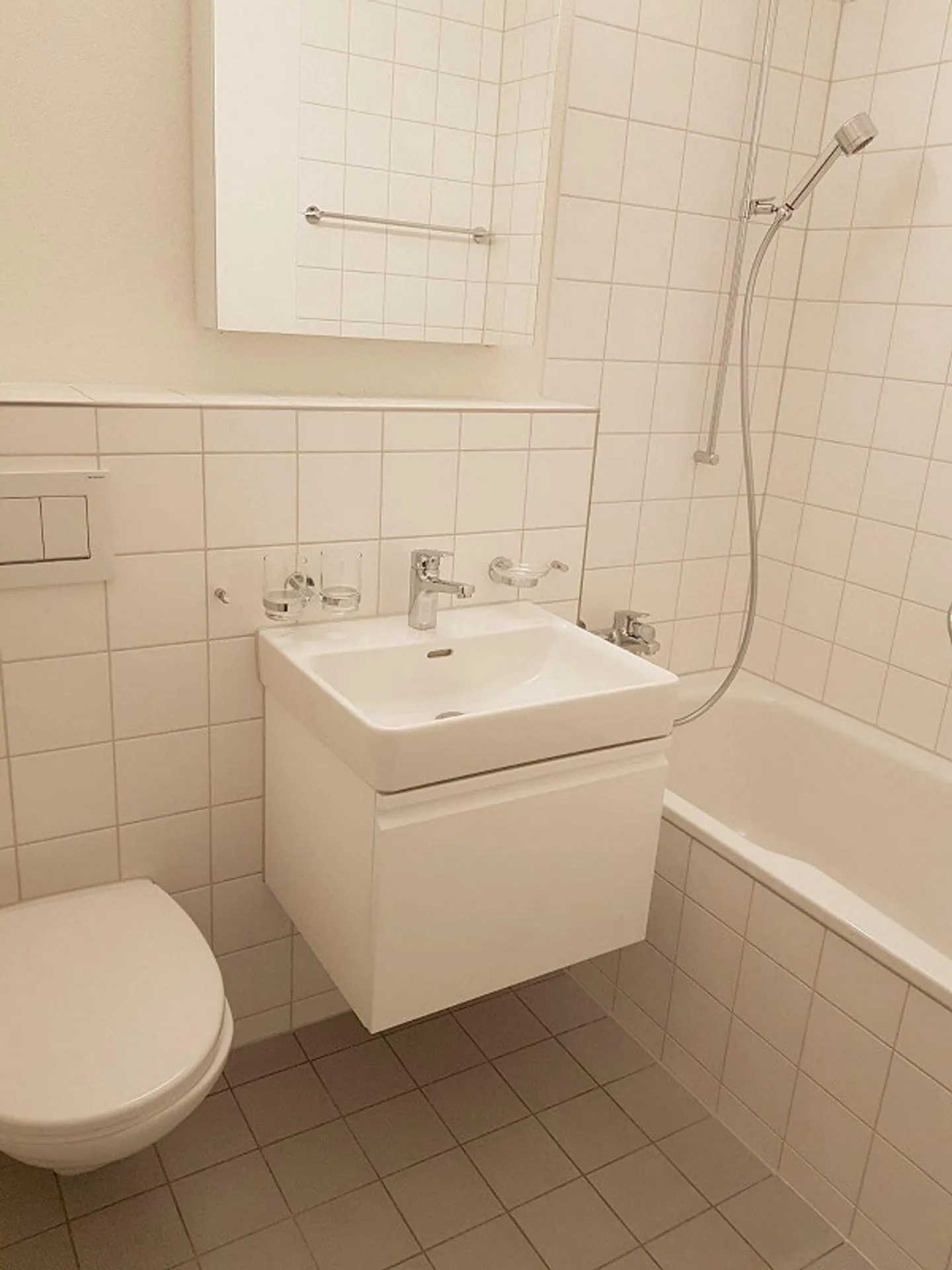 Moderne Wohnung mit Balkon - Foto 9 von 11