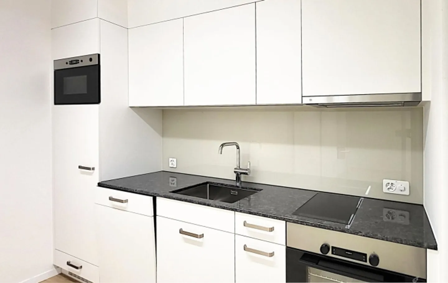 «"Zentrale Büroflächen - teilsaniert mit Option zur Fertigstellung!"» - Foto 10 von 13