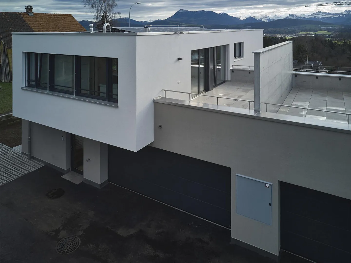 Casa bifamiliare di 5,5 stanze - Foto 1 di 19
