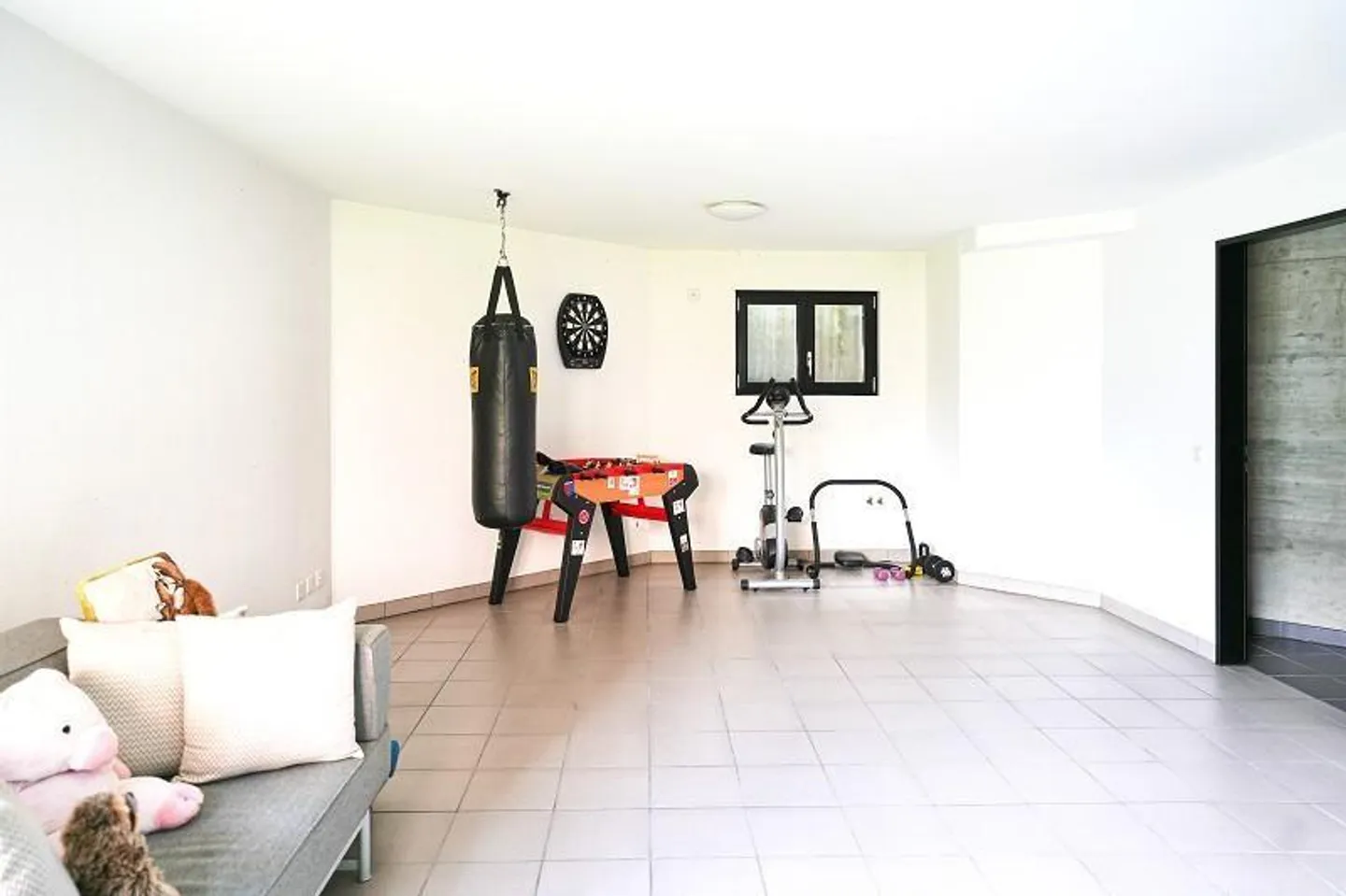 Villa de 6 1/2 pièces dans un endroit calme avec vue - Photo 21 sur 42