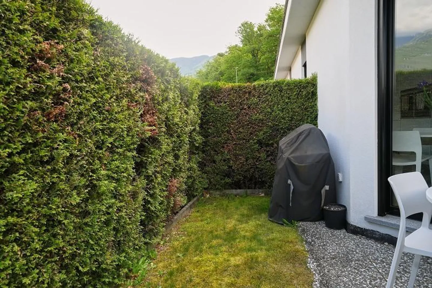 Villa de 6 1/2 pièces dans un endroit calme avec vue - Photo 28 sur 42